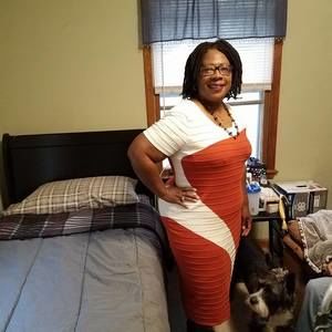 Meet your Posher, Beverly